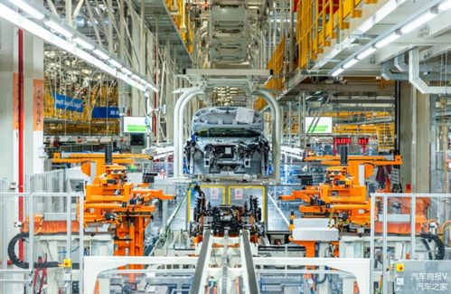 上汽大众新能源汽车工厂正式投产，首款国产MEB平台车型ID.4 X下线